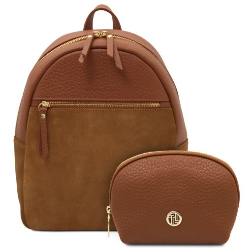 Itaca Mochila en Piel y Neceser en Piel Suave Cognac TL142523