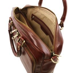 Pisa Maletín en piel para ordenador con bolsillo delantero Marrón oscuro TL141660